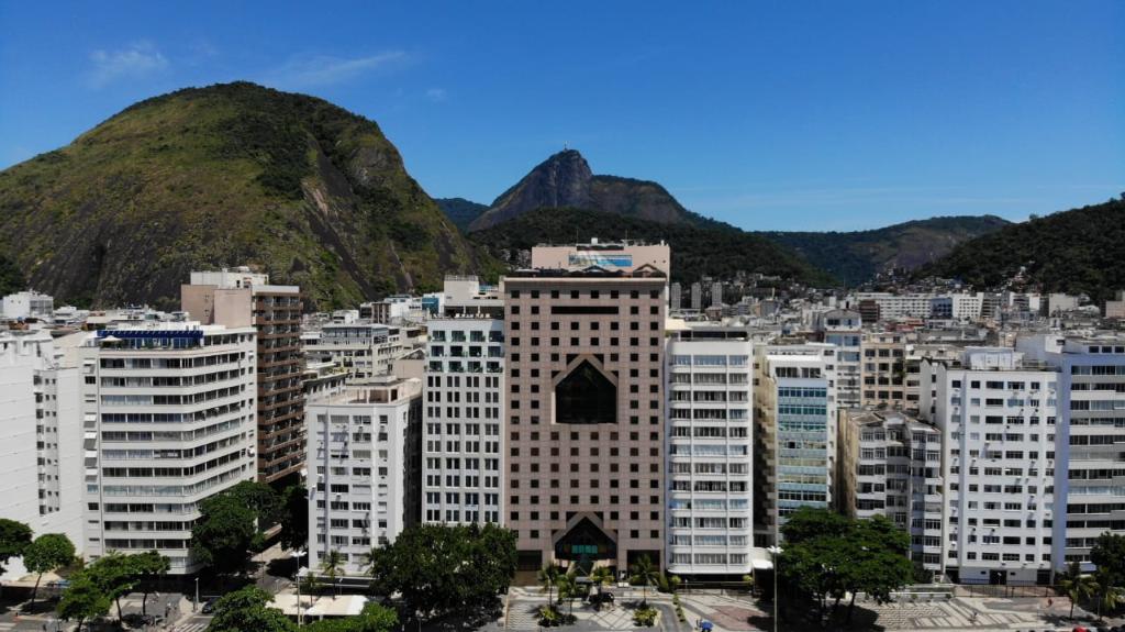 O sol está de volta, venha curtir no nosso Rooftop!