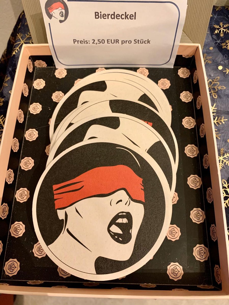 Ihr wollt ein Souvenir vom Erotic Art Museum? Kein Problem - bei uns könnt ihr Bierdeckel mit unserem Logo darauf erwerben! 😀 
.
.
.
#eroticartmuseum #eroticart #hamburg #erotischekunst #museum #musuemhamburg #bierdeckel #logo #kunst #design #eroticdesign #souvenir