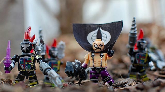 new0rder2k's tweet photo. Happy Cobra 🐍 Sunday 💥
#cobrasunday #gijoenation #drmindbender #cobraandroidtrooper #bats #new0rder2k #kreo #kreon #kreonftw #kingofkreons #lego #yojoe #cobra https://t.co/b97xxx80ng https://t.co/uUHhCmlJKy