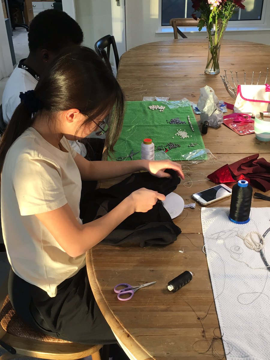 DHAisholt's tweet photo. The Aisholt creation station #SundayCraft https://t.co/GYtz3i1s4F
