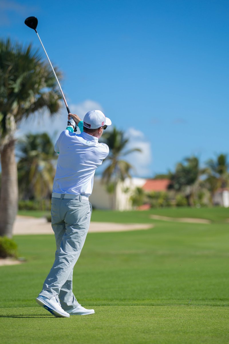 At just 10 minutes away from our property, eight holes play along and over the sea. From all points of Punta Espada, golfers are blessed with extraordinary views of the Caribbean. Book now bit.ly/2hSEjUd