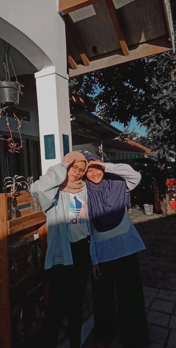slaayixingg's tweet photo. Sampai jumpa di hari libur lagi😗
#holide https://t.co/AdoMxj0B2g