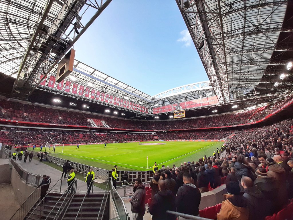 FotovanBakel's tweet photo. Daar gaan we weer! Come on #Ajax 💪🏻❌❌❌ #ajaspa #Amsterdam https://t.co/OfXI63ZZSp