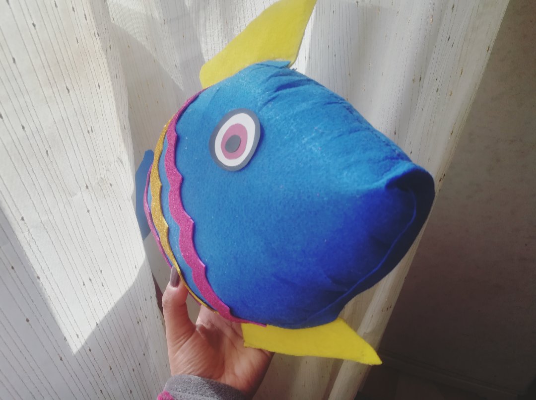 Hager_Salahh28's tweet photo. Say hello to my fish ❤
#first_experience 💪
هي ديلها طويل شويه بس مش مشكلة 😂😂😂 https://t.co/s4XXi78m61