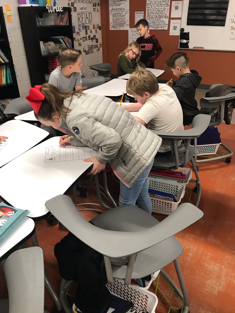 jamiecove1's tweet photo. Ms.Greenwood is rocking the musical chairs lead4ward strategie with her class! #lovemyteamates https://t.co/3jkx6MbGES