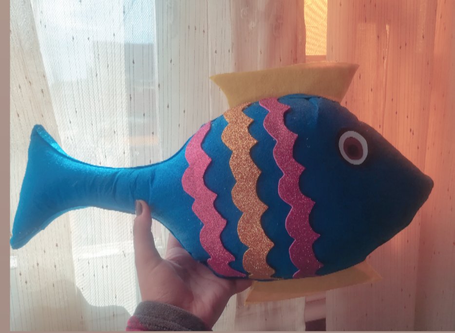 Hager_Salahh28's tweet photo. Say hello to my fish ❤
#first_experience 💪
هي ديلها طويل شويه بس مش مشكلة 😂😂😂 https://t.co/s4XXi78m61