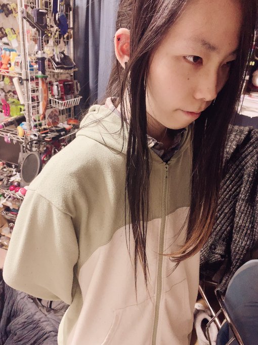 髪型 以外 全く似てないのに
誰のモノマネでしょうかってゆのさんに聞いたら秒で答えられてびっくりした 