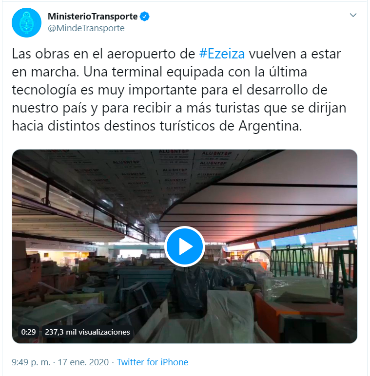 MabelPajarita's tweet photo. Empezó la campaña Albertico y el kernerismo para quedarse con las obras que hizo MM. Acá @mariomeoni afanándose la obra del aeropuerto de Ezeiza. No se la dejemos pasar. Son taaaaaaaaaaaaaaan chorros y caraduras. 😂 https://t.co/NpjWVknklg