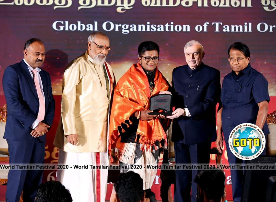 SSubaram's tweet photo. @KutcheriBuzz my recent performance in #chennai #india #worldtamil #tamilworld #tamilculture #kalaivaanar https://t.co/PeNFGGdNxw