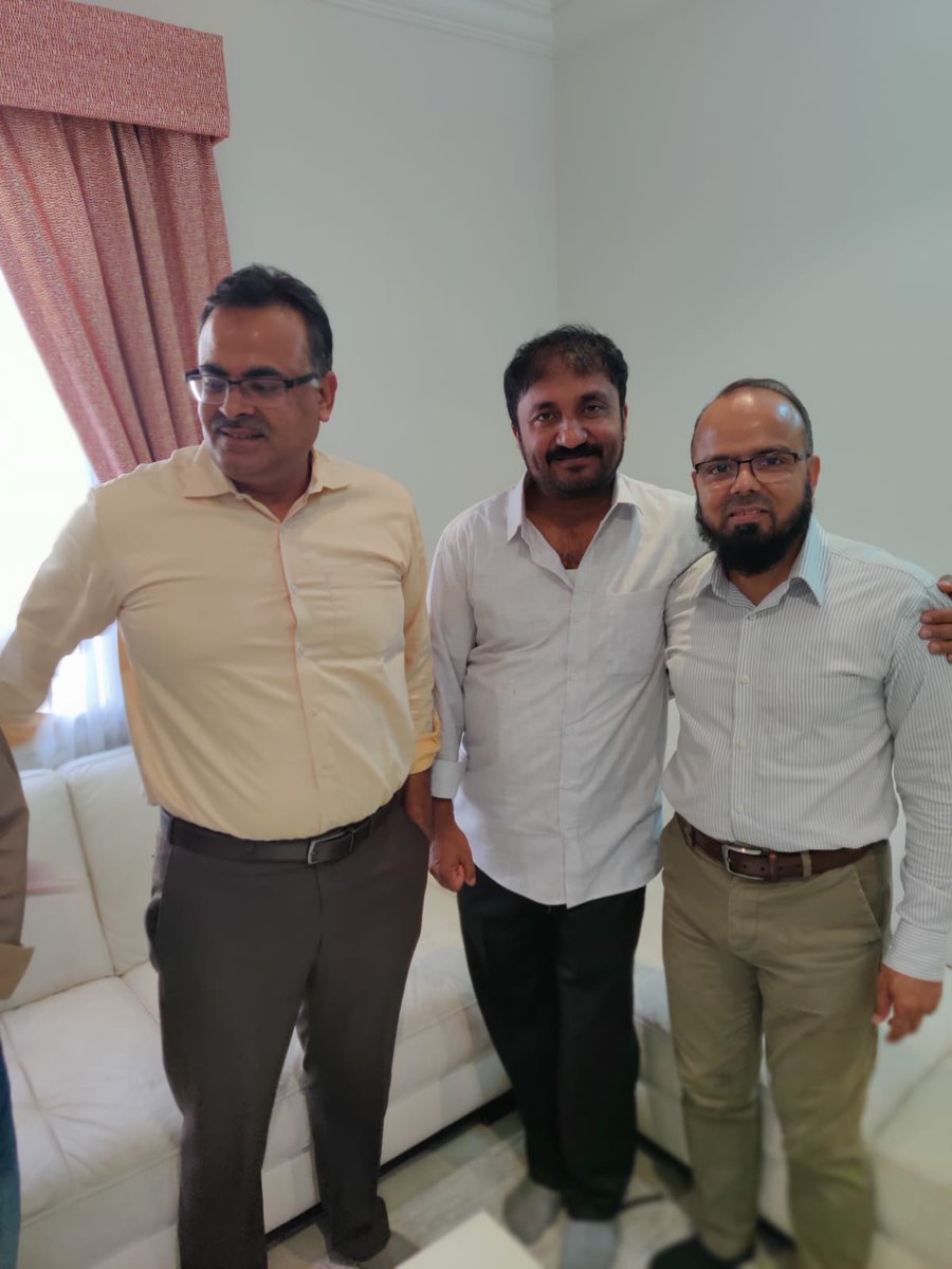 SamastConnect's tweet photo. It was a great morning 2day 4 us when mathematics genius &amp; Super 30 founder, Mr. Anand Kumar spared his precious moments for us during his short visit to Qatar. He along with Mr Pranav Kumar, Mr Obaidurrahman founder of Rahman’s 30 visite our member Dr. Mosharraf's residence. https://t.co/N8KUYCiNEQ