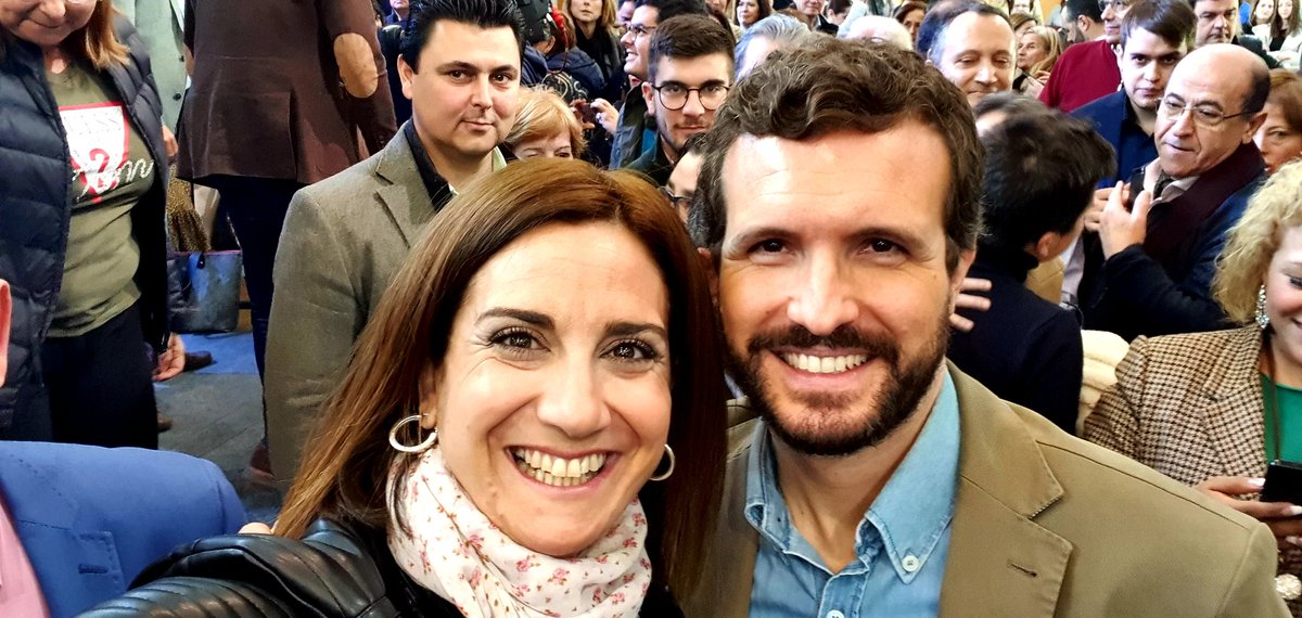 Patriciaflopez's tweet photo. 🇪🇦👏 Gran mañana de domingo del @PPArchena junto a nuestro líderes @pablocasado_ @TeoGarciaEgea apostando como siempre por el municipalismo y por por la libertad
#LoMejorEstaPorLlegar 😉
 #PorTodoLoQueNosUne 💪
#FelizDomingo 🤗 https://t.co/cmJ10RImUP