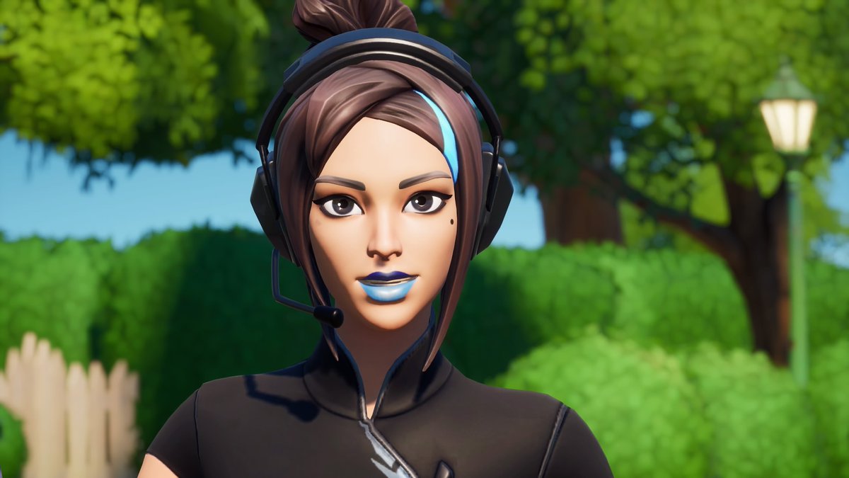 MetaOFFI's tweet image. "Ah vous êtes la vous ? Désolé de l'absence j'étais très occupée en ce moment à trouver un logement mais c'est bon ! Meta est de retour pour... aider l'E.G.O. ?"