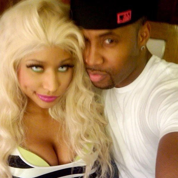 Can y’all help me start a thread of rare Nicki pics you don’t see very often (looks, angles, etc)? Like these (omg pls don’t let me flop)