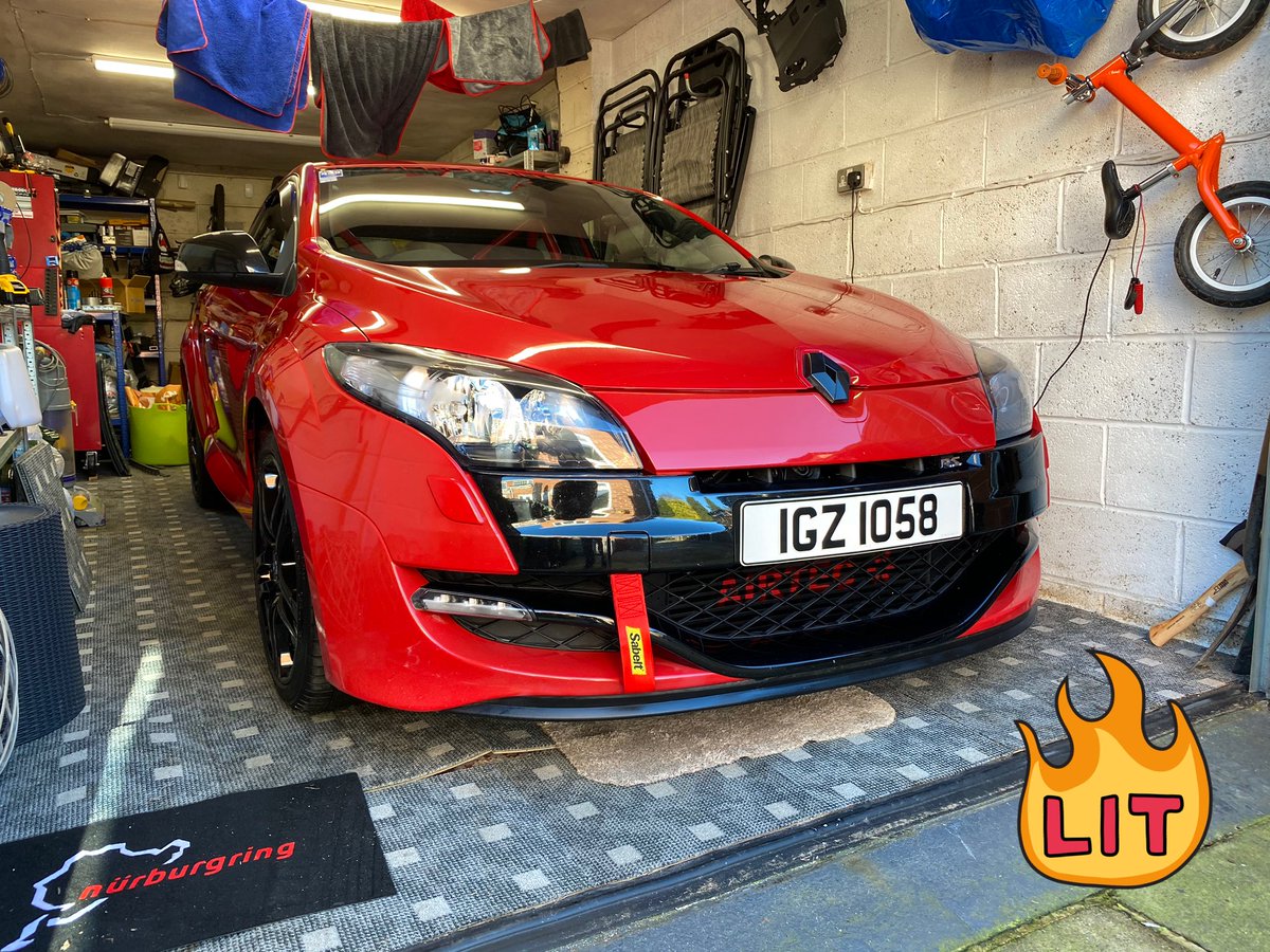 markcruddas's tweet photo. All clean 🧼 after 4 months in the garage growing mouldy flies !
Can’t wait for some warmer weather and the Nordschleife.
@cjbosomworth #nurburgring https://t.co/nGvJa3DXMU