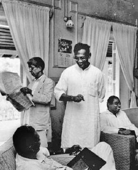 HistoricClicks's tweet photo. S.V. Ghate , one of the founders of the Communist Party in India, with other party leaders
#India #Communism https://t.co/ixVgK4fO4S