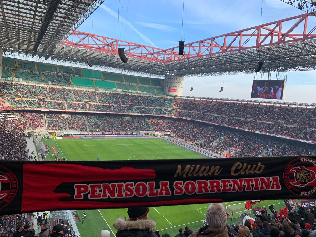 Entusiasmo, gioia e liberazione per una domenica bellissima! Vittoria stupenda e finalmente tre punti in casa! Sempre al tuo fianco, forza #Milan 🔴⚫️ #MilanUdinese #ForzaMilan