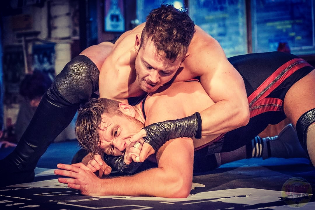 KevLloydPro's tweet photo. Don't ever let them feel comfortable...
#FaceBar #Crossface #CACC #CatchWrestling
๐ธ @StompPhotoUK & @TIDALWRESTLING https://t.co/B4UeDd1Sv0