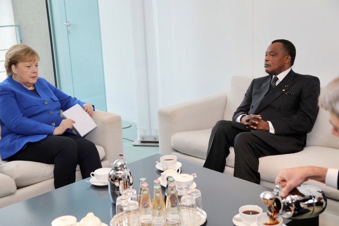 ThMoungalla's tweet photo. Entretiens entre le Président de la République du #Congo SEM. Denis Sassou N’Guesso et la Chancelière allemande SE. Mme ⁦#Angela_Merkel en prélude au Sommet de #Berlin sur la #Libye. https://t.co/wixGbGNFcV