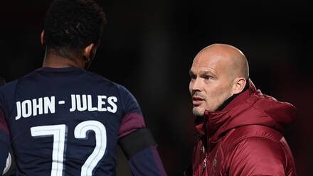 DannyJohnJules's tweet image. Seven plus Two = Nine ..... #BenchMarked 😹