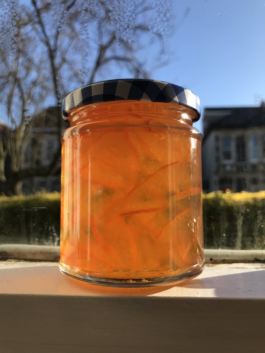 Our first seasonal preserves workshop making marmalade is done! Was loads of fun. Thank you so much everyone who came, and the lovely <a href="/HartsBakery/">Hart's Bakery</a> for donating some sugar. More dates coming soon. 🍊🧡🍊🧡🍊