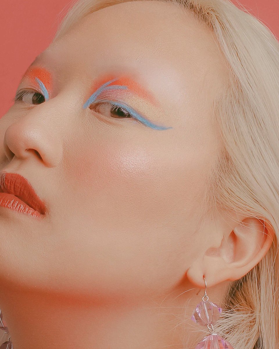 No eyebrows 2020 
instagram.com/p/B7eCugWlcrG/…