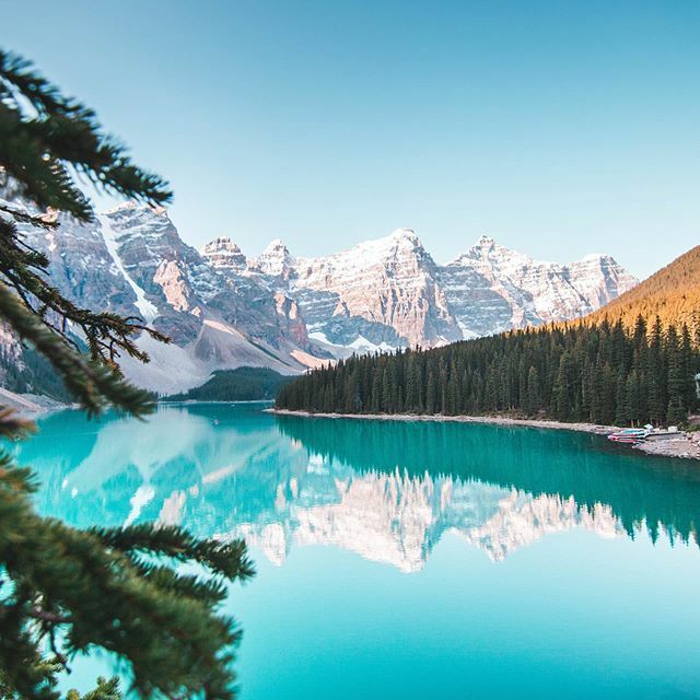 Oh Canada! 🇨🇦 It doesn’t get much more epically beautiful than Moraine Lake!
.
But how about @morainelakelodge , worthy of being on our World’s 50 Most Idyllic Hotels list?
Let us know your thoughts 👇🏻
.
đź“· @jr_jurassic
#banff #alberta #travel #expl… https://t.co/rFurcPPF6H https://t.co/GJg52apF7A