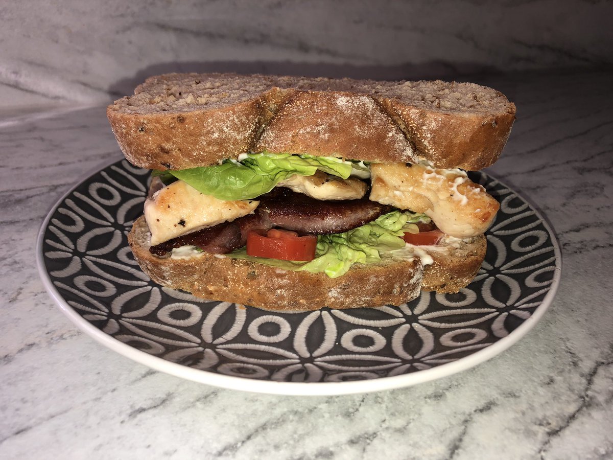 Danny_Ratcliff's tweet photo. A malted bloomer with succulent chicken & crispy bacon with sliced juicy tomatoes on a bed of fresh lettuce & creamy mayonnaise, complete with a side of fries.
A simple yet satisfying and delicious lunch #dannysdaytimedeli #oneoffspecial https://t.co/tZfHygZ9sN