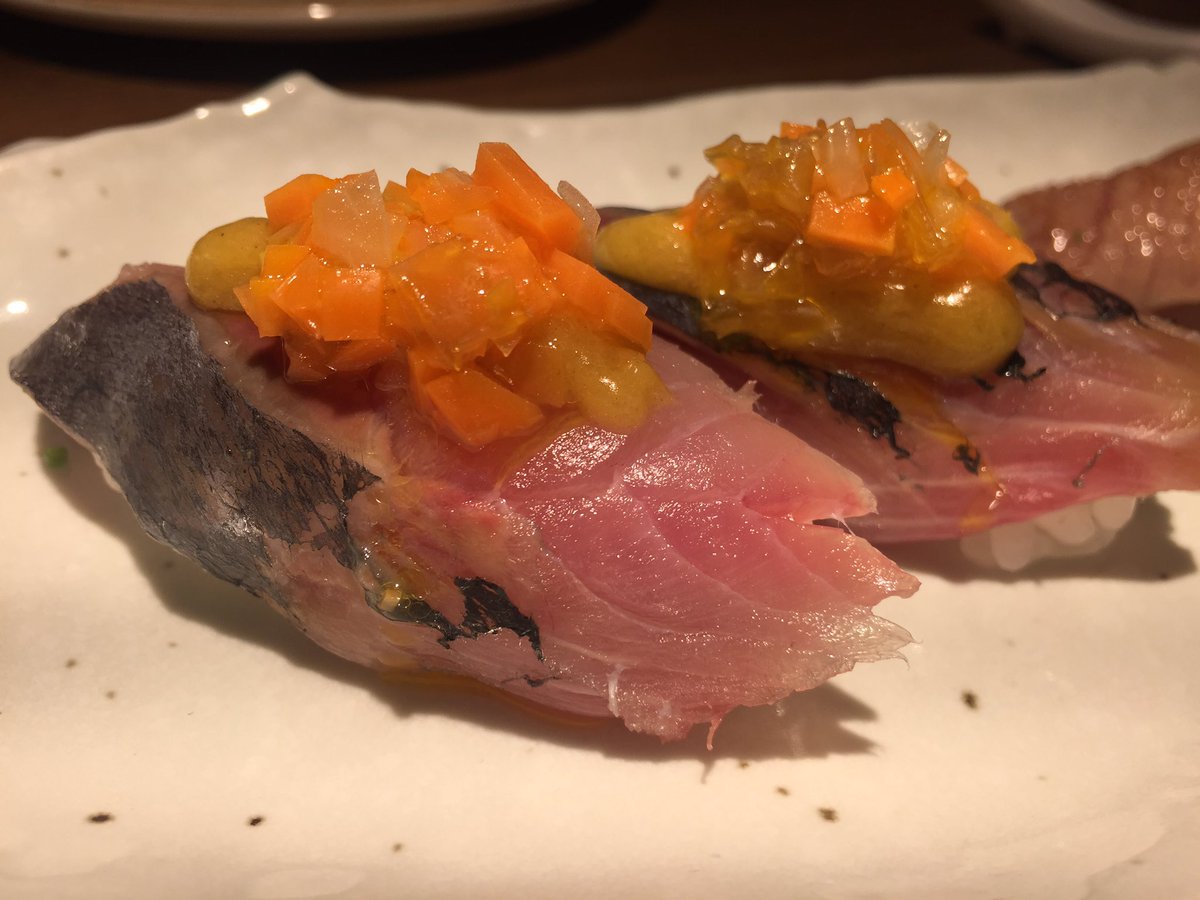 Hacía tiempo que quería ir a <a href="/ikigairestau/">Ikigai</a> Buena propuesta, original, variada, niguiris sorprendentes. Se nota la fusión, sabores, trato y mimo de cada producto. Tenías razón <a href="/salsadechiles/">Carlos Maribona</a> una vez más.