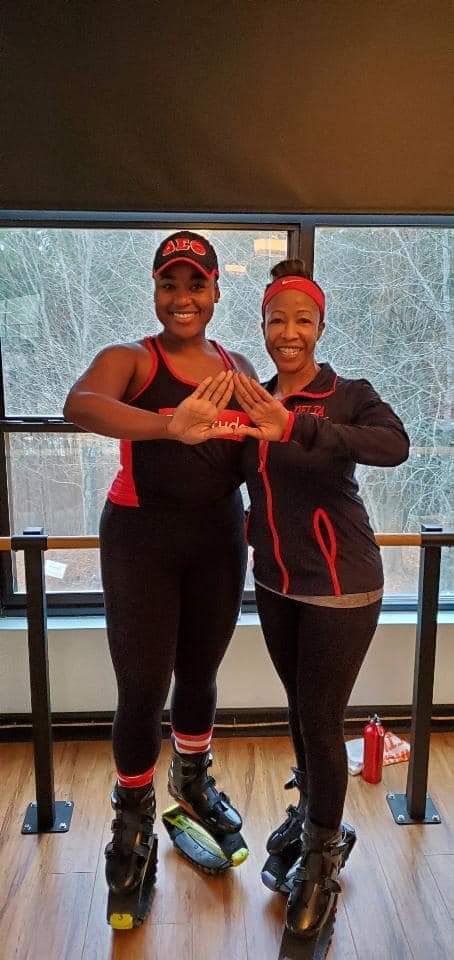 dstmrac's tweet photo. Jumping into 2020 like...
Bounce Your Ounce Off! A good, physically-fit time was had by all! So much fun with MRAC Sorors! #deltacare #fitnessmatters #PAMH https://t.co/P3ik8fkusH