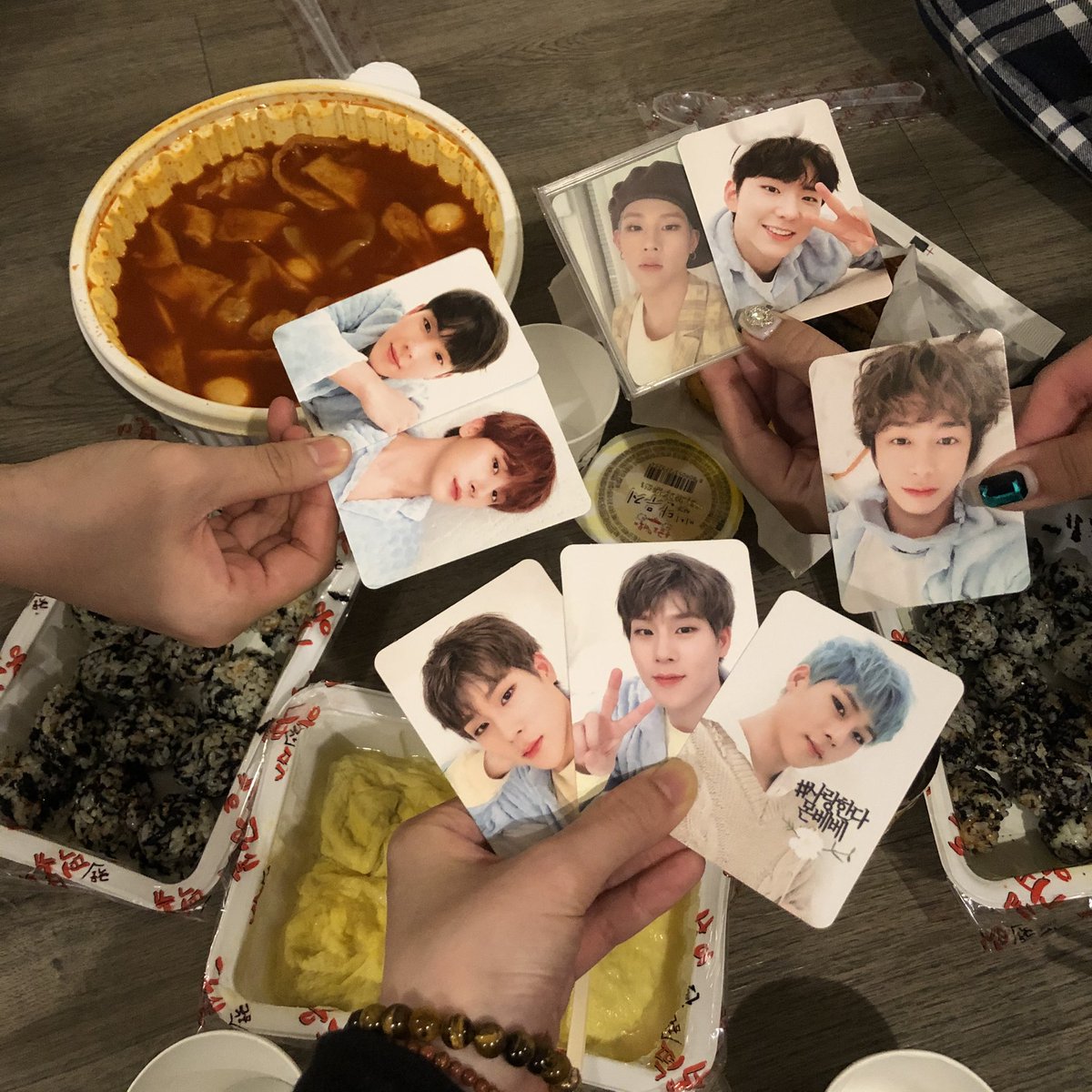 apgujeong_rodeo's tweet photo. 오늘도 머것 https://t.co/g6apo1b21t