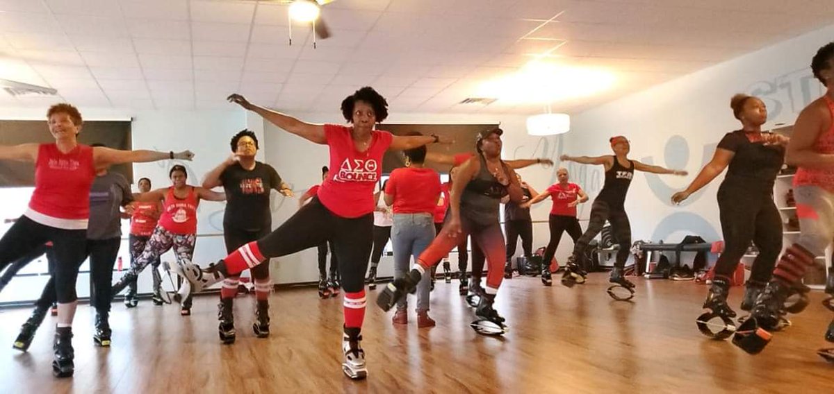 dstmrac's tweet photo. Jumping into 2020 like...
Bounce Your Ounce Off! A good, physically-fit time was had by all! So much fun with MRAC Sorors! #deltacare #fitnessmatters #PAMH https://t.co/vsqhZPj6wh