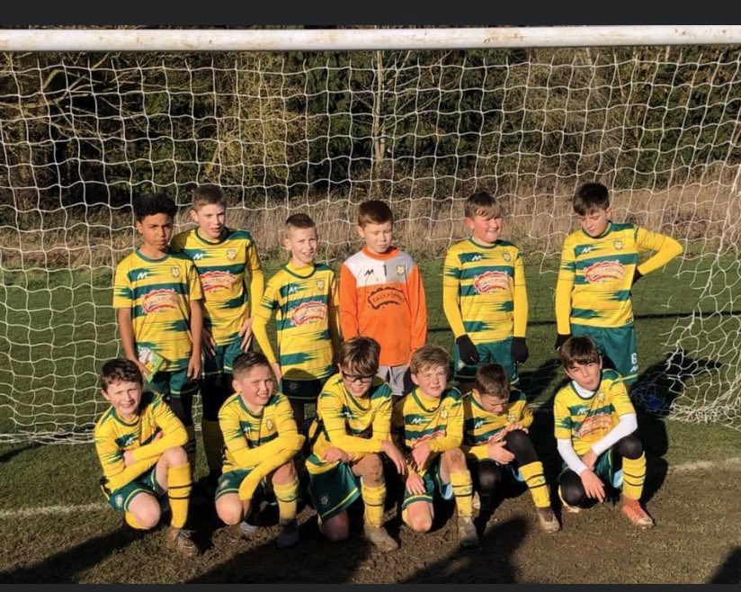 MarkDroopy's tweet photo. What a season for these very talented boys 
Kennington Athletic yellows u11’s playing up a year at u12’s for the first time and only gone and won the b league today 🏆⚽️ 💛💚⚽️ https://t.co/57ECGRXHvz
