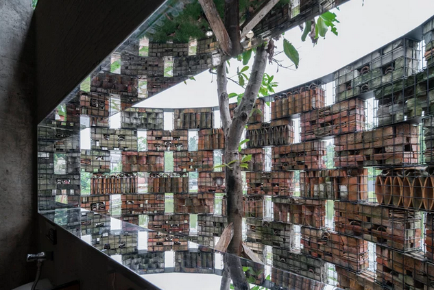 PortlandPHLUSH's tweet image. Repurposed rubble from Zuzhai village in Kaiping, southern China, is caged in wire to make an unusually attractive public toilet and community gathering place. See photos by Siming Wu. designboom.com/architecture/p…  #piblic #restoom #washroom #WC #recycling #design #architecture