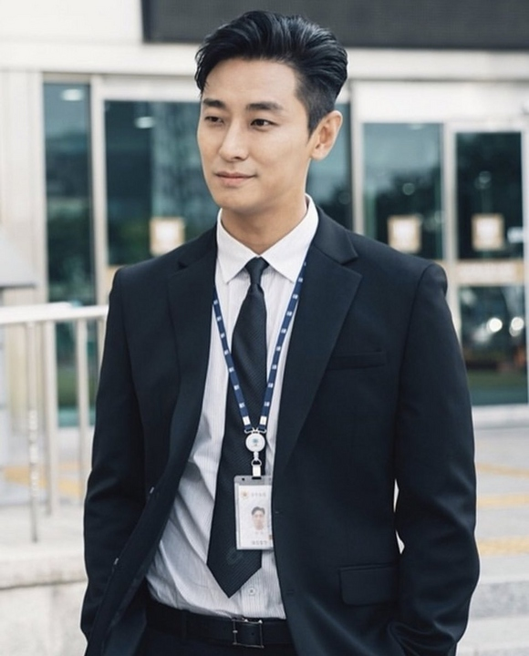 韓国版『アンティーク西洋骨董洋菓子店』の頃のチュ・ジフンで目を潤わせたい…なお、円盤は持ってない……
嘘ついた、どの時期のでも最高だった…ドラマ『アイテム』観るしかねぇなこりゃ? 