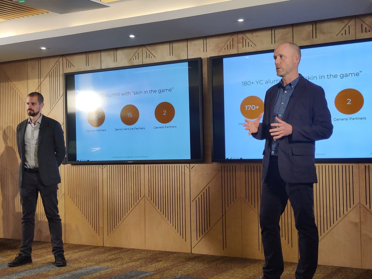 lvxventures's tweet photo. #LVNetwork | @TimSuzman of Pioneer Fund on trends in the Valley
- Seeing more education startups come up in the US (The @LambdaSchool impact)
- Seeing a lot of "original & deep" AI startups https://t.co/0aiHVAdCsQ