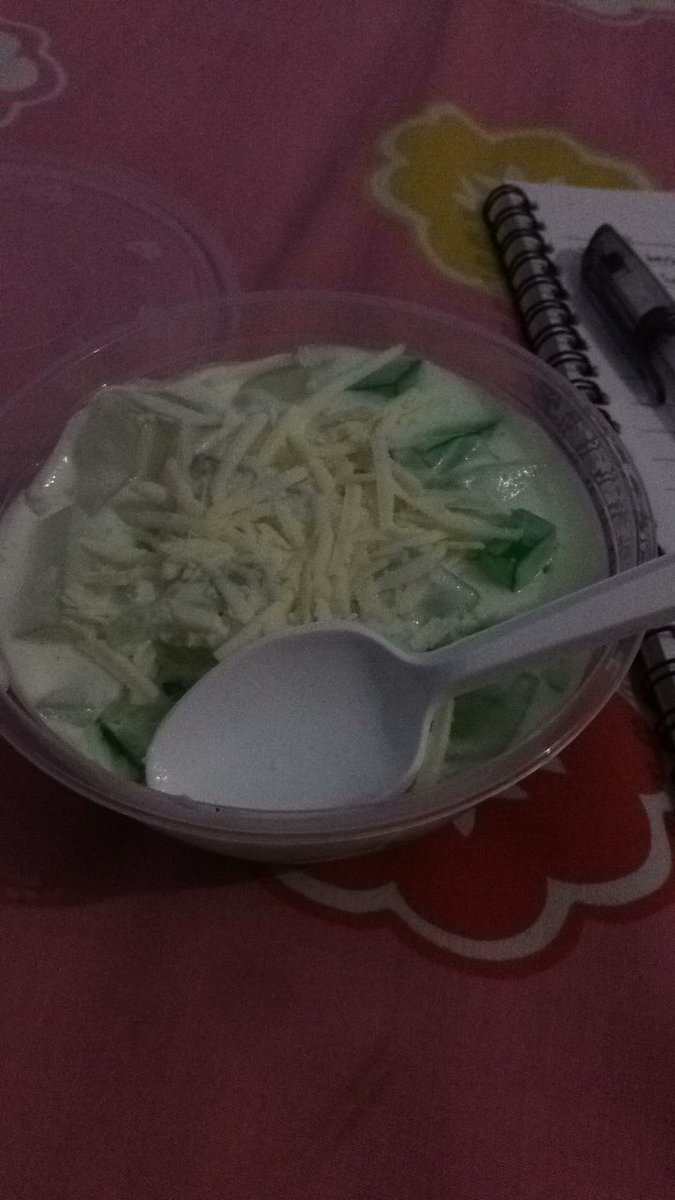Nyemil buko pandan aja 🤭