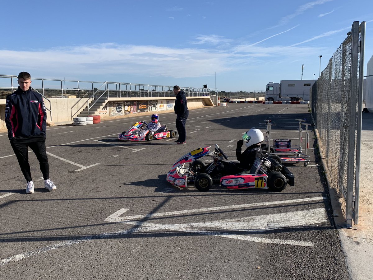 a_bourchier's tweet photo. Great few days experience for @EllisBoosh with @PSRAcademy in mixed weather conditions in Valencia!
Thanks to all the Team and drivers and school for the support @AvonValleySch @AvonValleySchPE https://t.co/kxtJIPpCPH