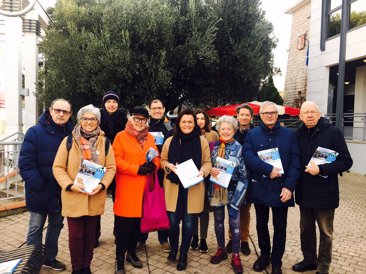 CgennaroSaint's tweet photo. #SurLeTerrain à la rencontre des Unionaises et Unionais, ce matin.
Ns avons parlé propreté, voierie, urbanisme, sécurité mais aussi anim.locales, démocratie participative, etc.
Merci à ts pr ces échanges tjrs intéressants et constructifs.
#AimerLUnion ac l'équipe "@Pour_LUnion" https://t.co/MmSl8TNi9k