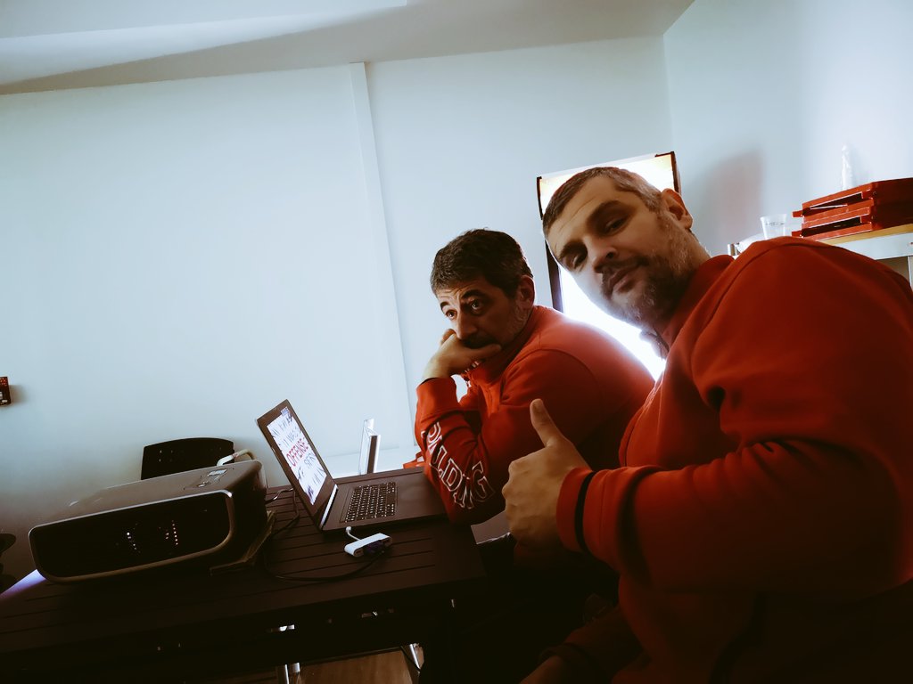 EspinosaJu's tweet photo. Une semaine passée à étudier le fonctionnement de la @JLBourgBasket. L'innovation au cœur du projet, l'expertise à chaque poste. Merci à Savo Vucevic d'avoir ouvert les portes et partagé son quotidien! Match à @LDLCASVEL pour enchaîner avec la semaine prochaine... #CuriousMutant https://t.co/aBhnGIqdGz