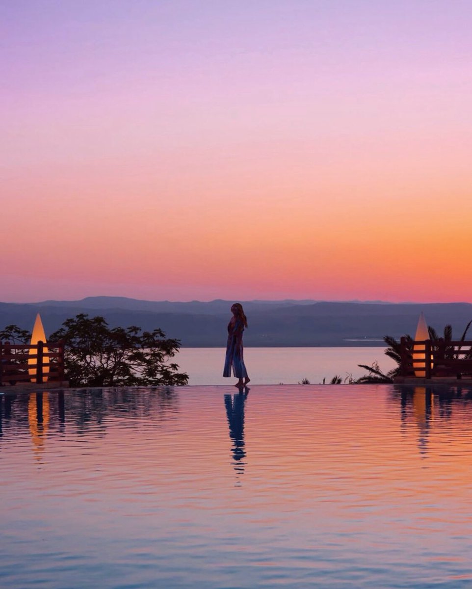 No sunset compared to the Dead Sea’s...💭

📸 <a href="/kevinandamanda/">Amanda</a>