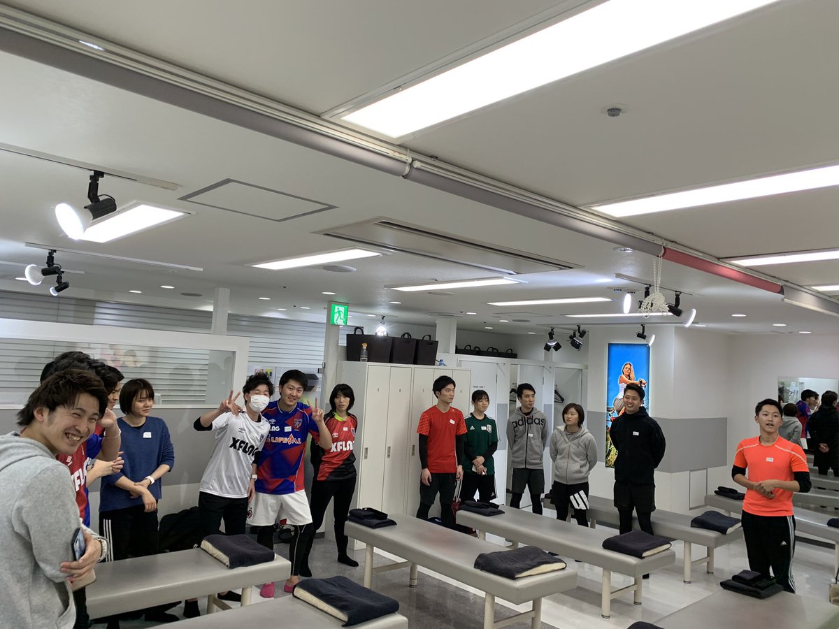 iwao1991_fubic's tweet photo. 3店舗合同練習会
イン八重洲！！！

皆さん！遅くまでありがとうございました！

近隣3店舗切磋琢磨して盛り上げて行きましょう！

来月もよろしくお願い致します！ https://t.co/CjJQqlMi6Z