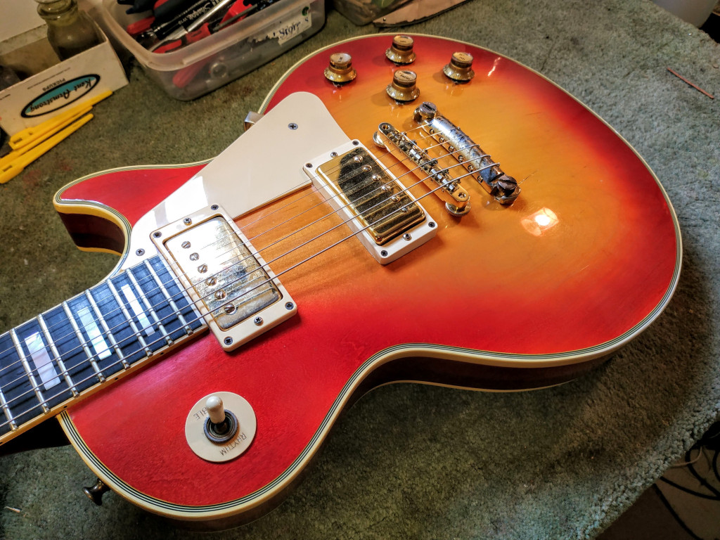 wesleyguitars's tweet photo. 1970 LP Custom in for a fret dress. Re-fretted by me 18 months ago, back in for a fret dress and set-up. This guitar originally belonged to Rick Derringer from the Johnny Winter Band! A pretty light example of the volute era Les… https://t.co/L1DZOBJlTF https://t.co/QmN5lxA2pc