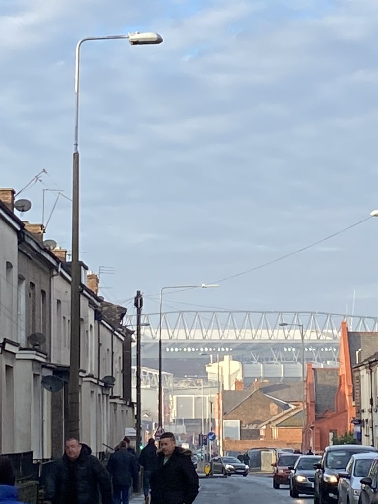 No better sight. #YNWA #LIVMUN