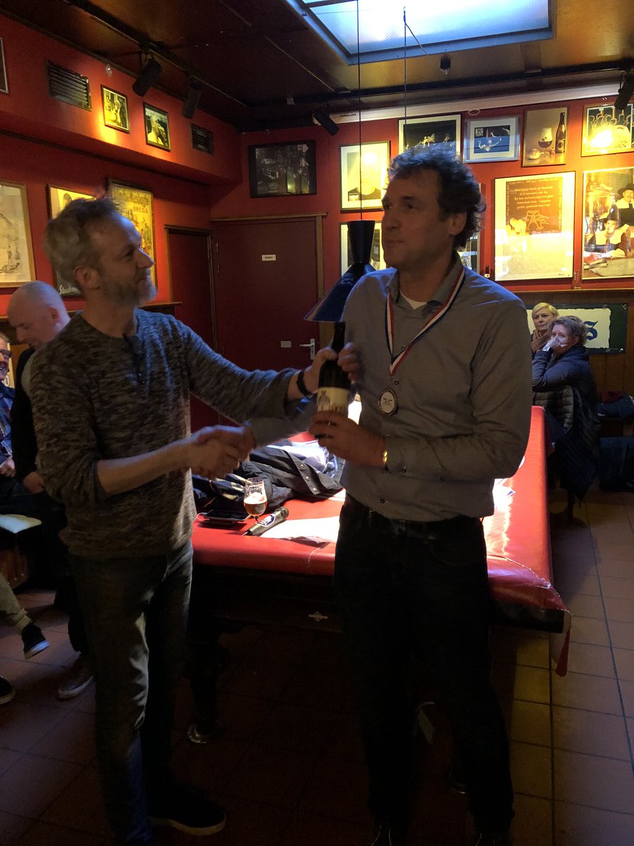 We hebben een winnaar!!!!

Met 8 van de 8 bieren goed!!
Robin de Jong van De Beyerd!!

Plek 2 voor de Tiddo van Vlaamsche Reus

Plek 3 ook voor de Beyerd!