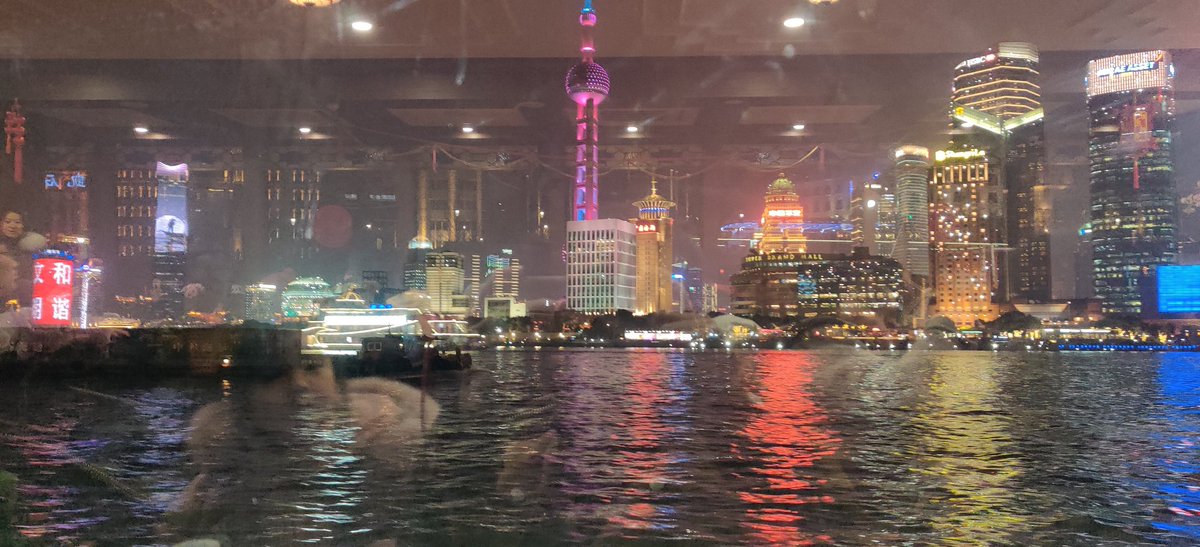 juranme's tweet photo. 今明在上海  有偶遇的吗 https://t.co/8IzELoUgJ8