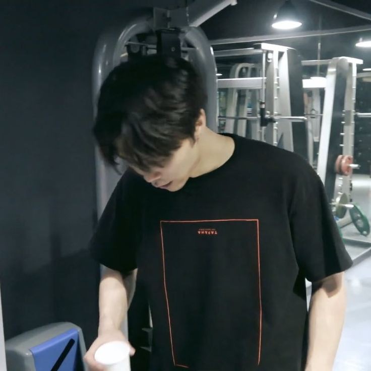Henry tweet media