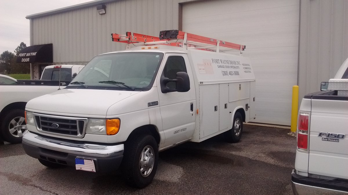 Fort Wayne Door provides  Emergency  garage door repair service when you need us the most.
No matter your problem, we can quickly diagnose the situation and get your garage door working again – maybe even better than new! 

fortwaynedoor.com/fort-wayne-in-…