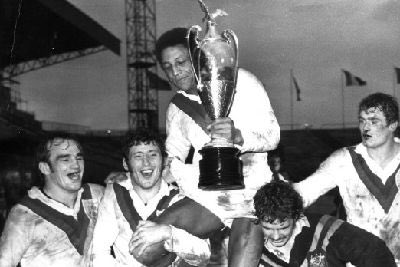 SeanDickens6's tweet photo. @scumfc1005 @TheRFL @BrianJuliff @TheChallengeCup @CTRLFC Challenge Cup Winner, Australian Premiership Winner, World Cup Winner #PhilLowe @hullkrofficial ๐๐ดโช๏ธ๐ฆ https://t.co/g5osiLPBzm