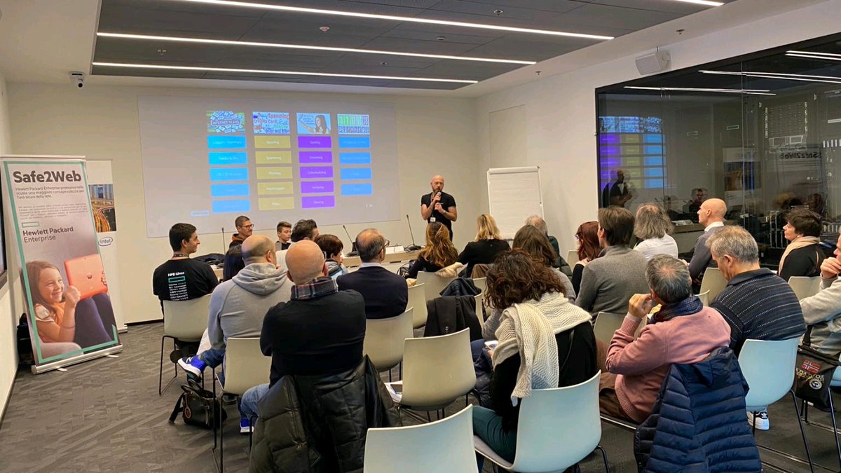enrico_martines's tweet photo. Tornano oggi, in @HPE_IT a Cenrusco, le domeniche del #coding con il @coderdojo di #HPE! Laboratori di #scratch base/avanzato e di #making con #arduino e #Safe2Web per i genitori. Sosteniamo la promozione della cittadina #digitale, perché programmare è un gioco! #WeAreHPE https://t.co/w3qmYWVuFc
