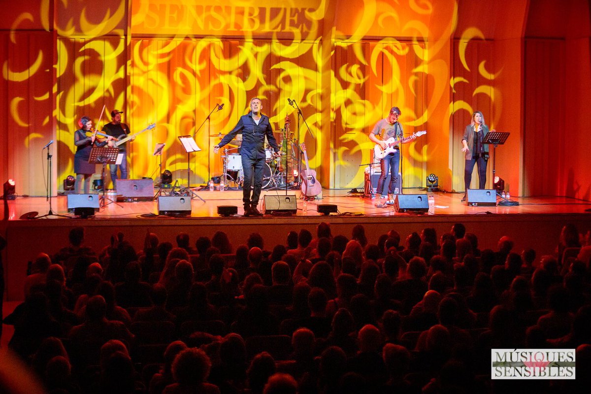 BARCELONA! Ha vuelto a pasar..!!
Otra noche mágicA, rodeado de buenísimos amigos y artistas. Mil gracias por estar en todas! MILLONES DE GRACIAS!! Así da gusto.
Próximas paradas. 👇
entradium.com/organizers/raf…